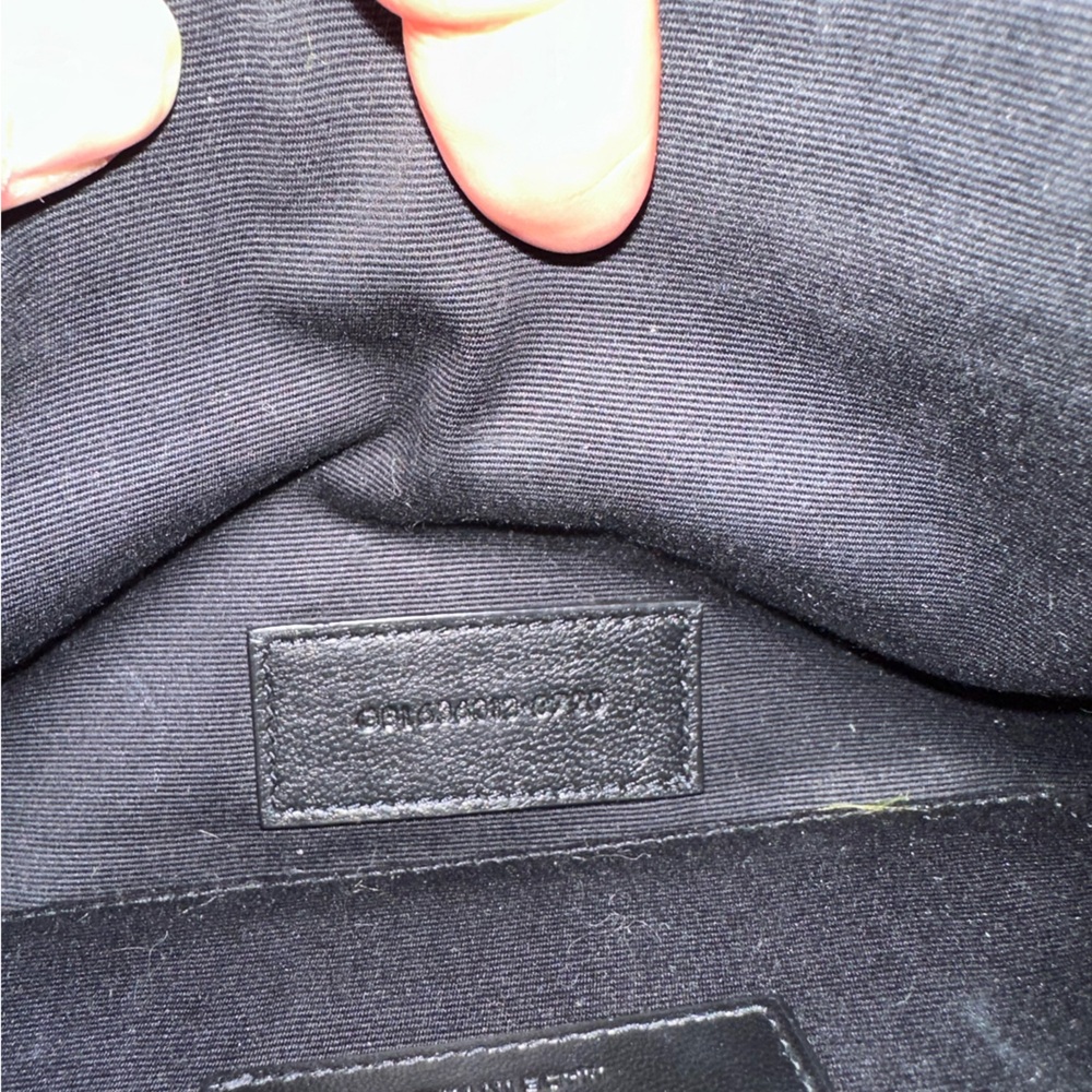 YSL CASSANDRE MATELASSÉ LARGE ZIPPED POUCH IN GRAIN DE POUDRE EMBOSSED LEATHER - Picture 4 of 4